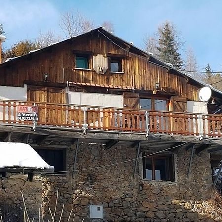 Sur Un Petit Nuage Villa Roubion Luaran gambar