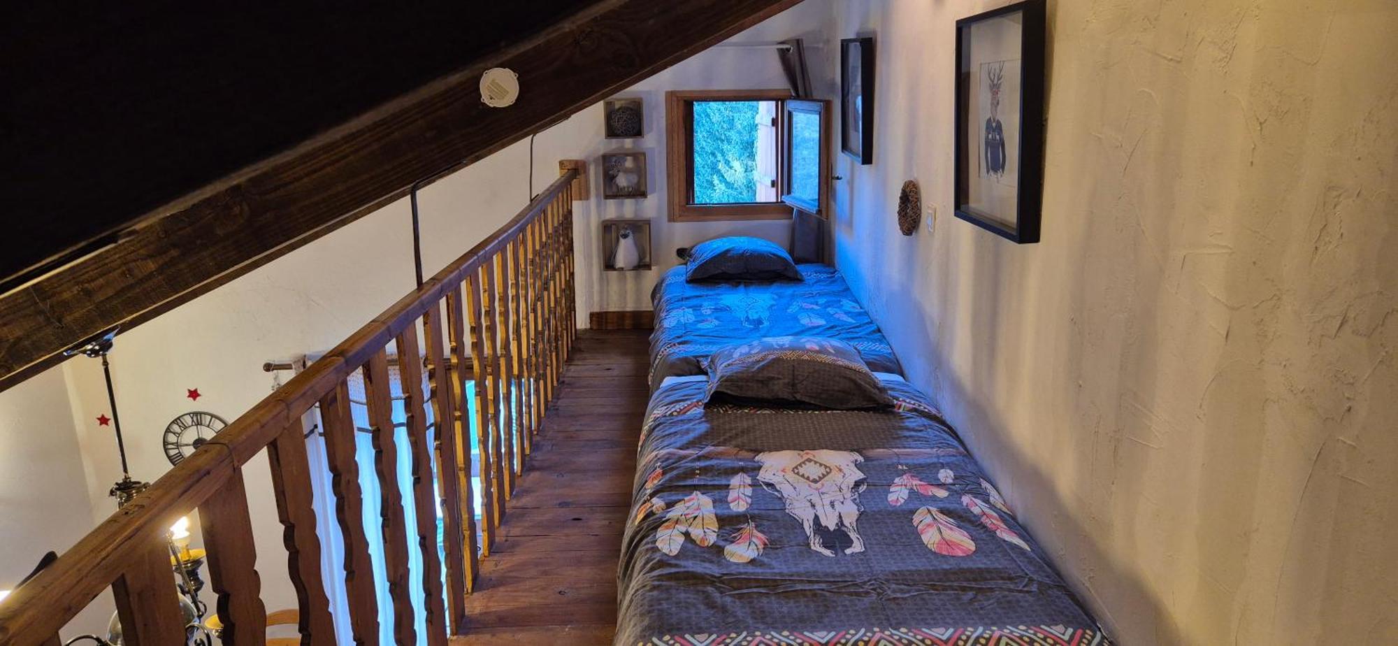 Sur Un Petit Nuage Villa Roubion Luaran gambar